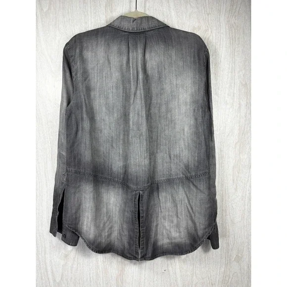 Cloth & Stone Tencel Button Down Shirt M Gray Washed Soft Denim Chic - Picture 4 of 8